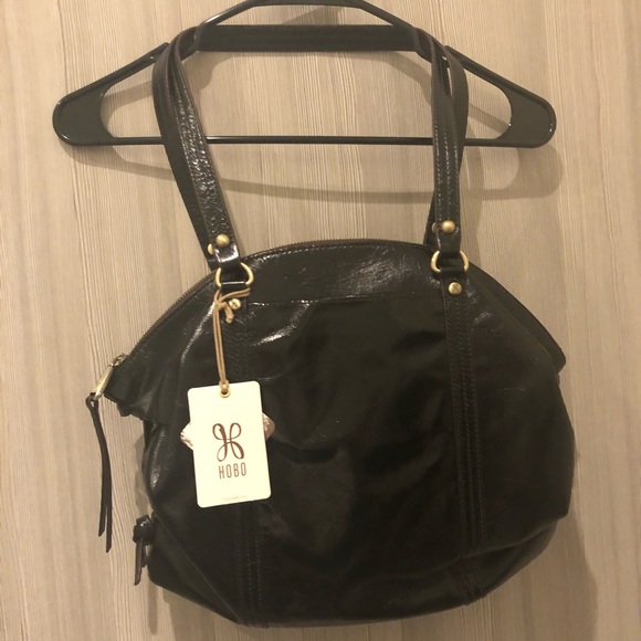 hobo flourish leather shoulder bag